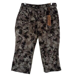 Jeanstar Womens Size 12 Camouflage Cargo Capris  Stretch